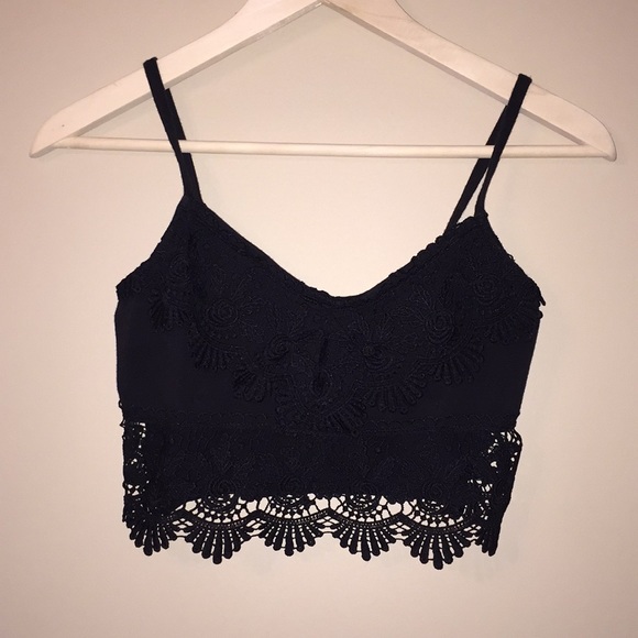 Charlotte Russe Tops - Charlotte Russe crop top